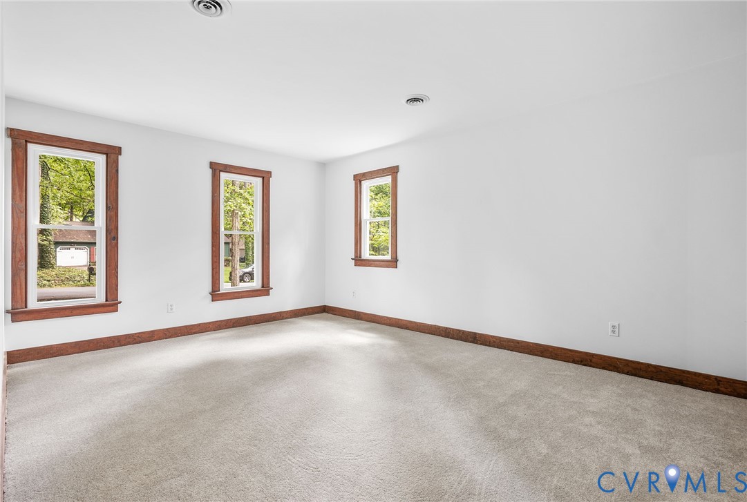 3121 Quail Hill Drive Midlothian, VA 23112 - Photo 19 of 37 an empty room with windows