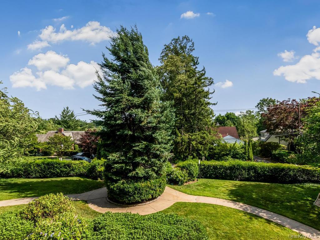 43 Calton Road, Unit 2J New Rochelle, NY 10804 - Photo 22 of 27 Gallery Image 22