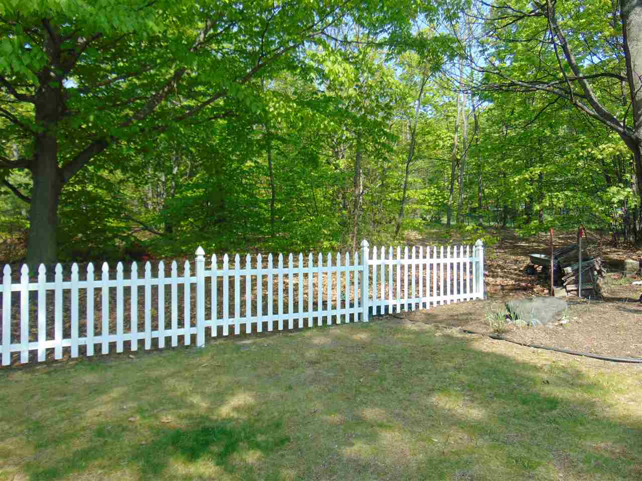 11082 East Fort Road Suttons Bay, MI 49682 - Photo 38 of 41 1817445-37.JPG