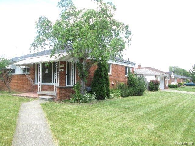 18439 Stephens Road Eastpointe, MI 48021 - Photo 21 of 22 261-857815-front2.JPG