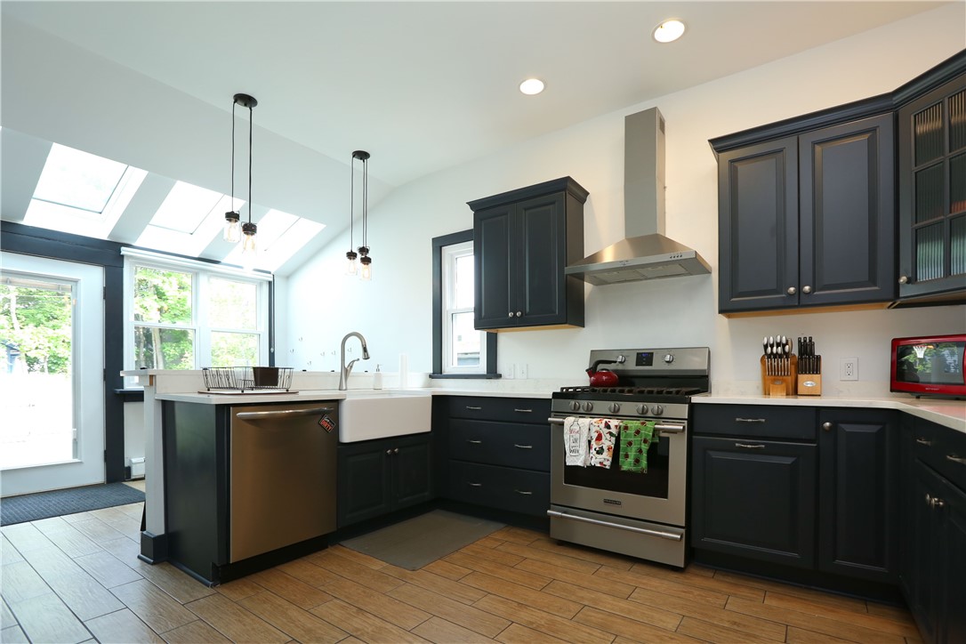 27 Rowley Street Rochester, NY 14607 - Photo 12 of 50