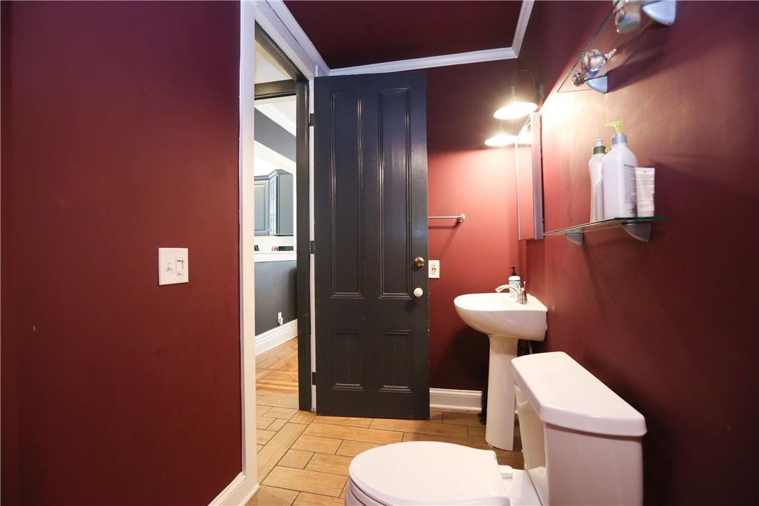 27 Rowley Street Rochester, NY 14607 - Photo 19 of 50