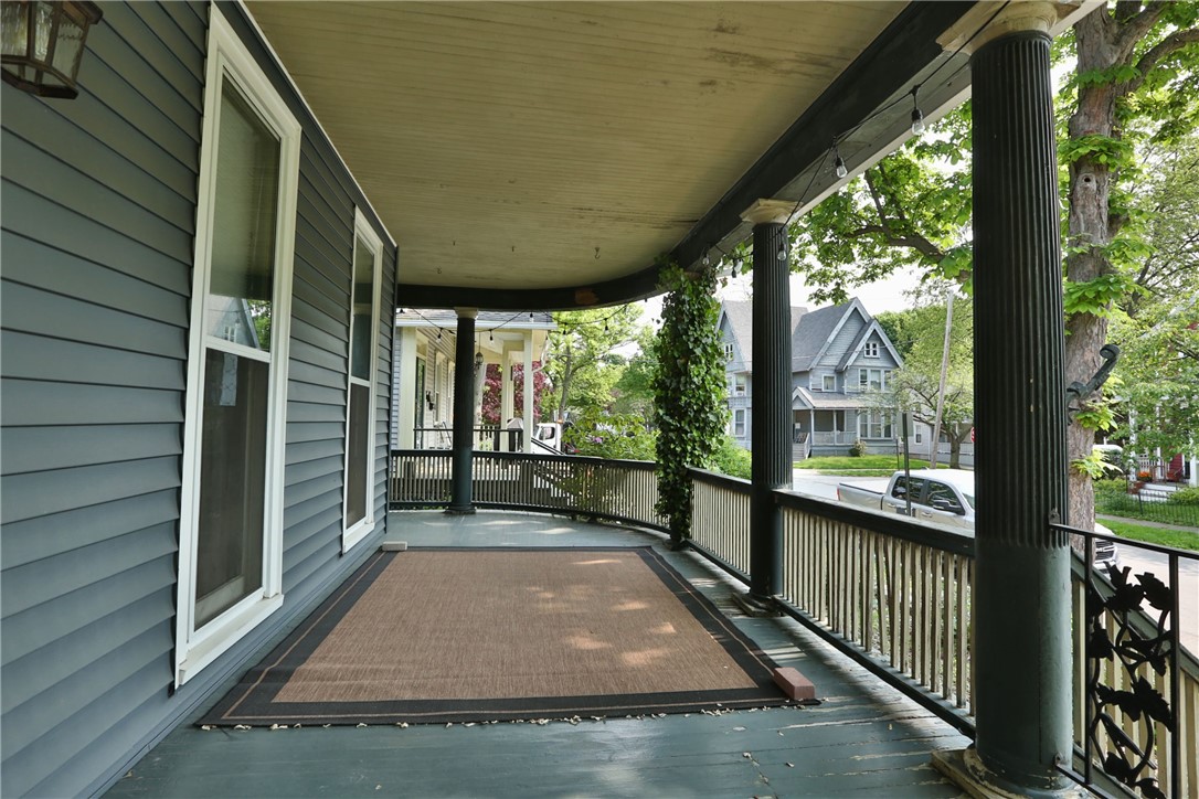 27 Rowley Street Rochester, NY 14607 - Photo 3 of 50