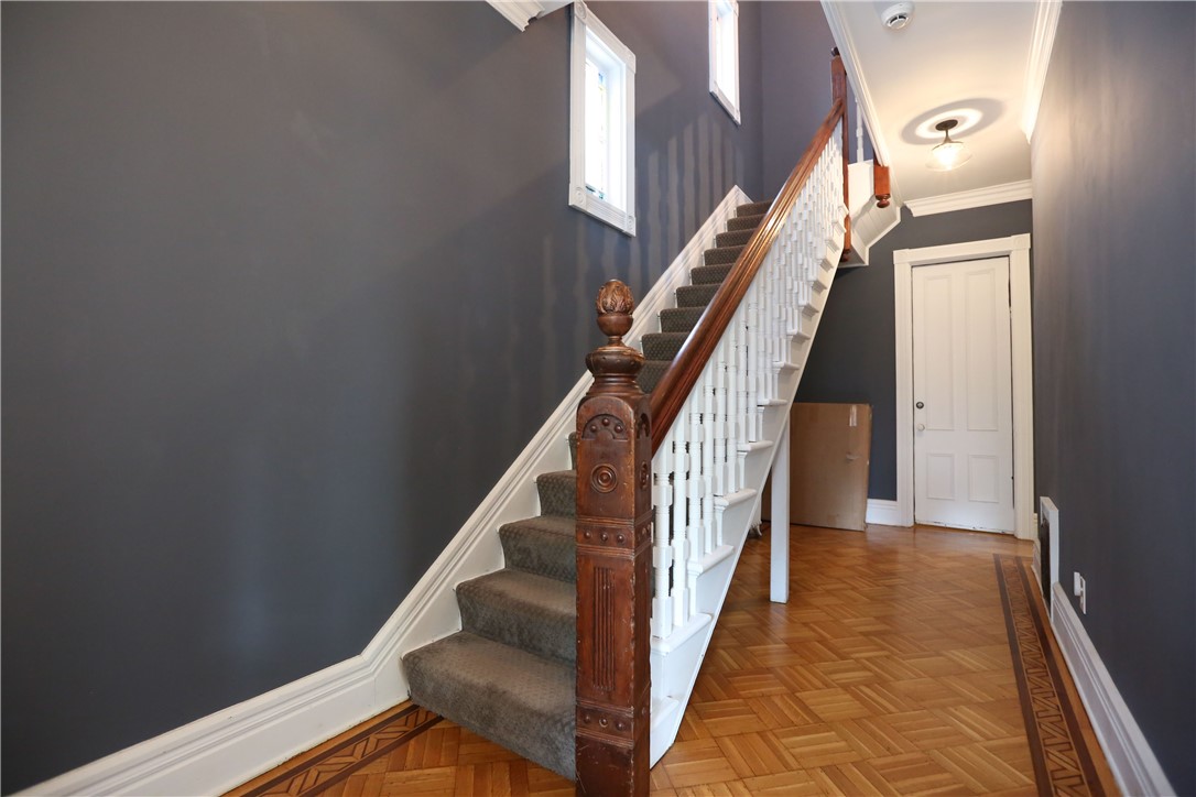 27 Rowley Street Rochester, NY 14607 - Photo 5 of 50