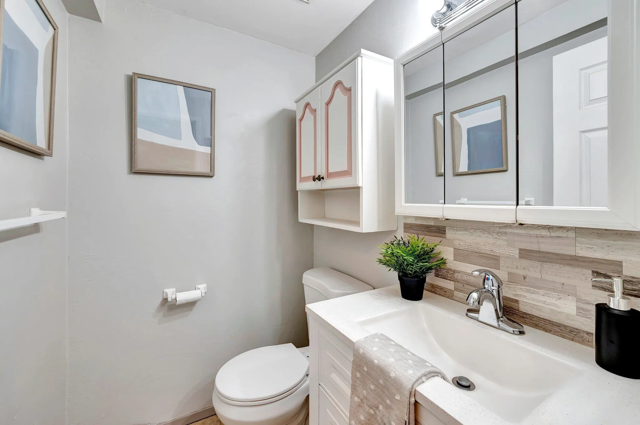 14247 Anabelle Drive Poway, CA 92064 - Photo 13 of 33 a bathroom with a sink toilet and a mirror