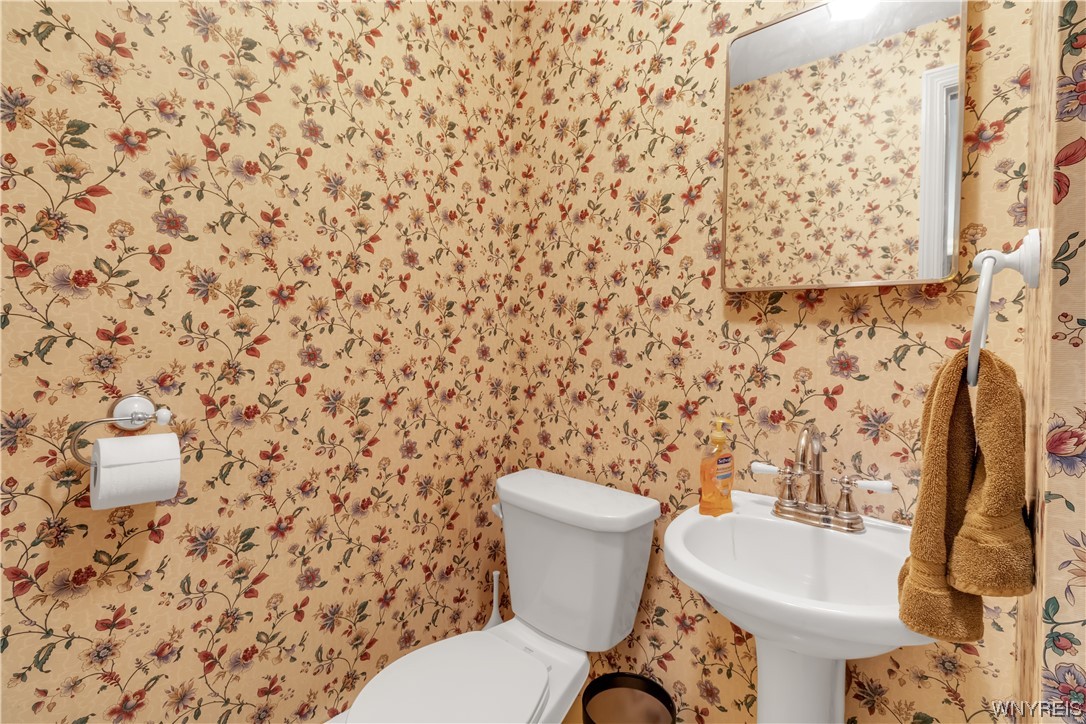 65 Segsbury Road Amherst, NY 14221 - Photo 17 of 37