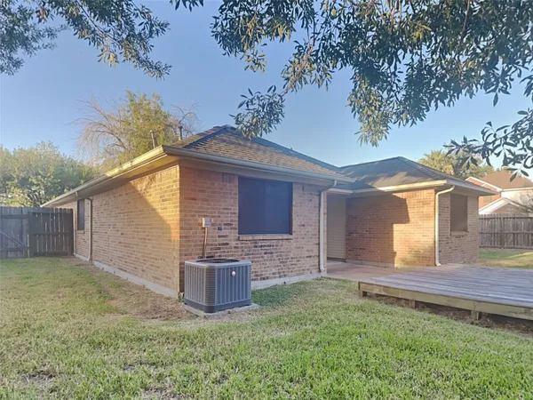 $1,950 | 4906 Black Rock Street, Baytown, TX 77521