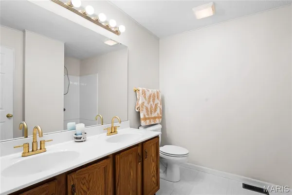 $275,000 | 712 Slippery Rock Drive, Edwardsville, IL 62025