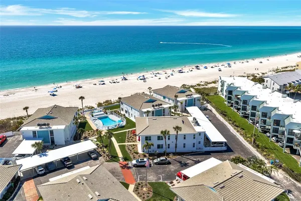 $939,000 | 5400 Gulf Drive, Unit 32, Holmes Beach, FL 34217