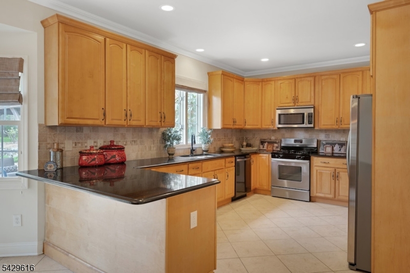 22 Mt Airy Road Bernardsville, NJ 07924 - Photo 5 of 16