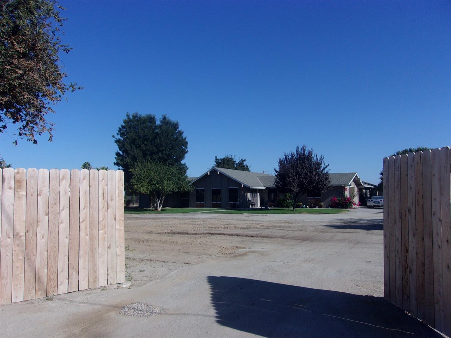 14570 Hanford Armona Road Hanford, CA 93230 - Photo 2 of 51 Gallery Image 2