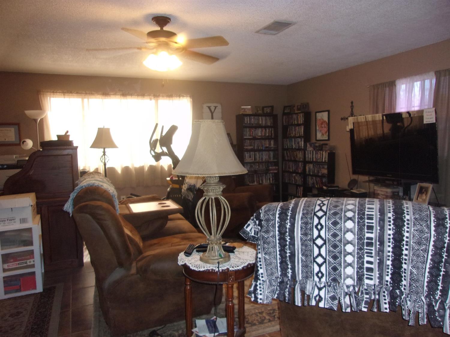 14570 Hanford Armona Road Hanford, CA 93230 - Photo 14 of 51 Gallery Image 14