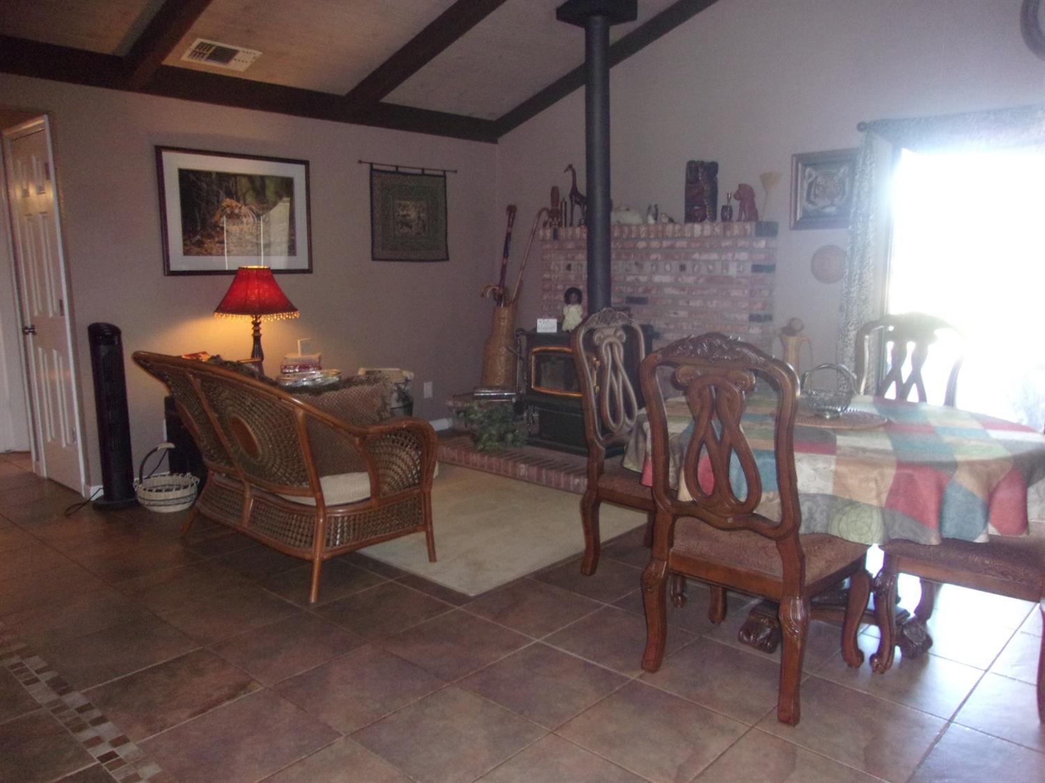 14570 Hanford Armona Road Hanford, CA 93230 - Photo 9 of 51 Gallery Image 9