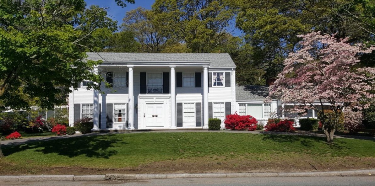 633 Budlong Road Cranston, RI 02920 - Photo 2 of 22
