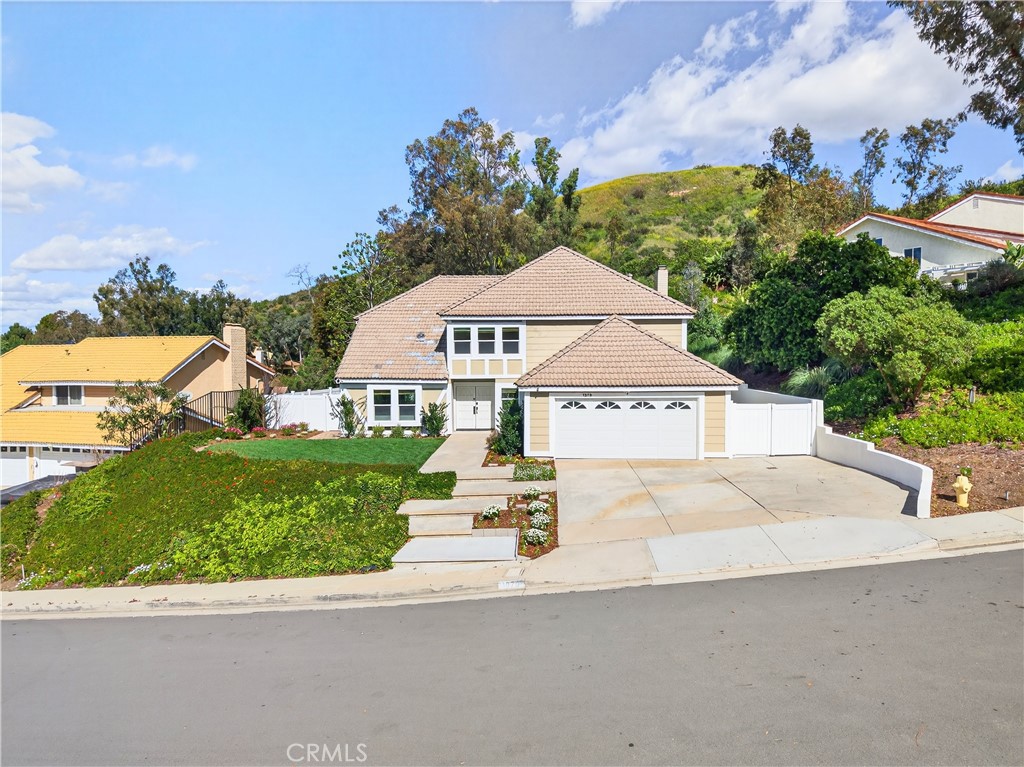 1070 South Road Runner Road Anaheim, CA 92807 - Photo 1 of 49