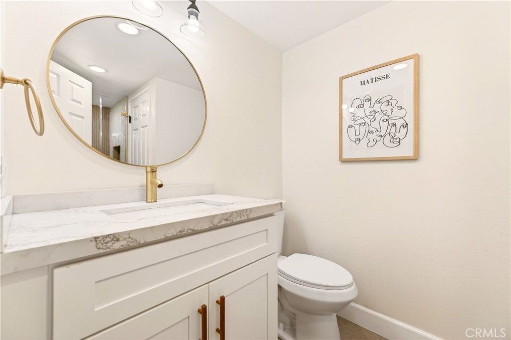 1070 South Road Runner Road Anaheim, CA 92807 - Photo 24 of 49