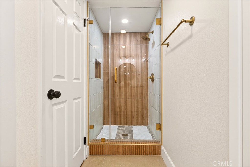 1070 South Road Runner Road Anaheim, CA 92807 - Photo 25 of 49