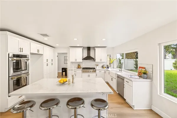 $1,699,000 | 1070 South Road Runner Road, Anaheim, CA 92807