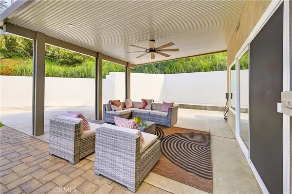 $1,699,000 | 1070 South Road Runner Road, Anaheim, CA 92807