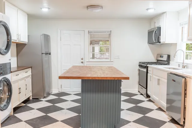 $365,000 | 1620 Mole Lane, North Charleston, SC 29406