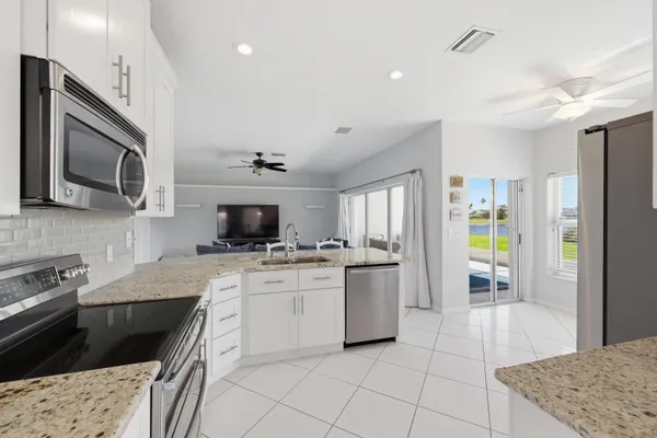 $599,500 | 4956 Southeast Mariner Village Lane, Stuart, FL 34997