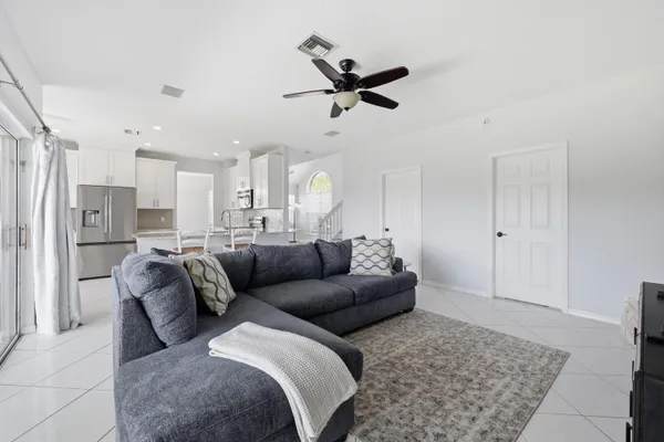 $599,500 | 4956 Southeast Mariner Village Lane, Stuart, FL 34997