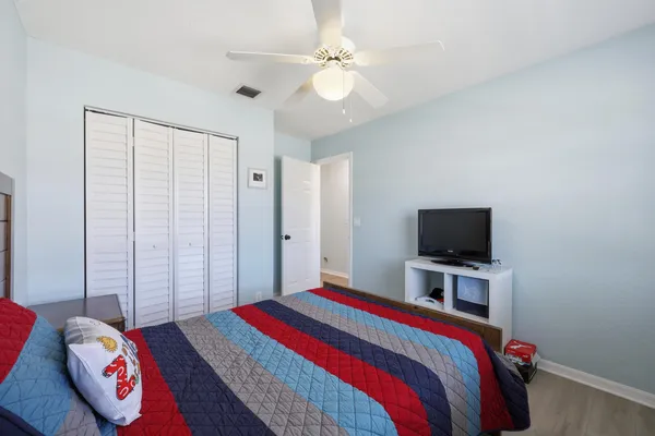 $599,500 | 4956 Southeast Mariner Village Lane, Stuart, FL 34997