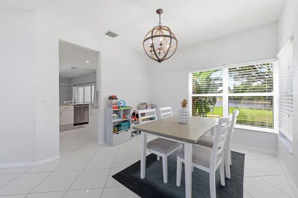 $599,500 | 4956 Southeast Mariner Village Lane, Stuart, FL 34997