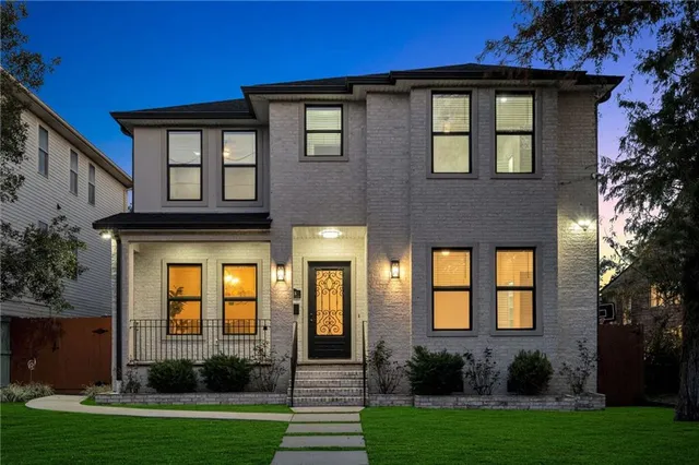 $899,000 | 7045 West End Boulevard, New Orleans, LA 70124
