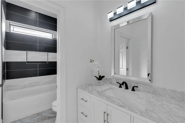 $899,000 | 7045 West End Boulevard, New Orleans, LA 70124