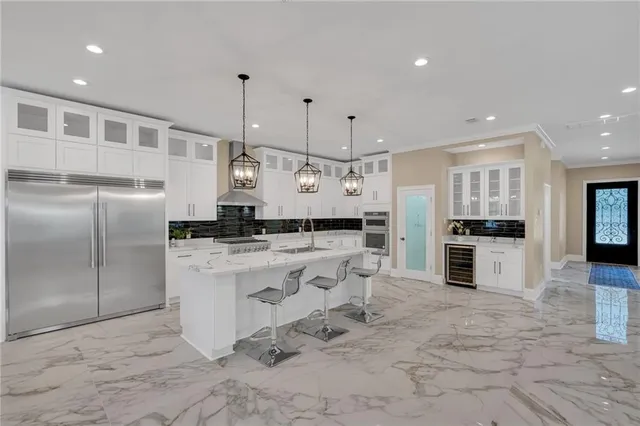 $899,000 | 7045 West End Boulevard, New Orleans, LA 70124