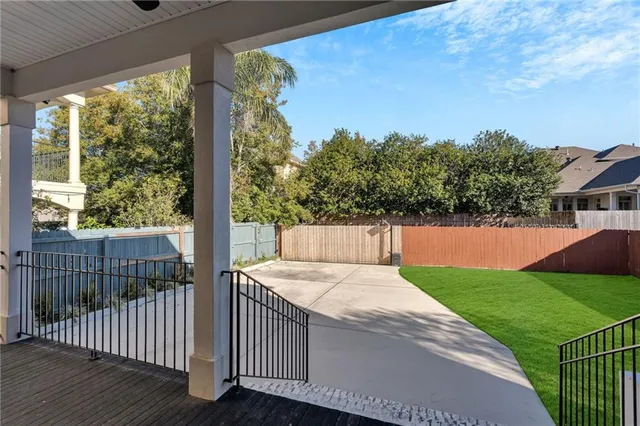 $899,000 | 7045 West End Boulevard, New Orleans, LA 70124