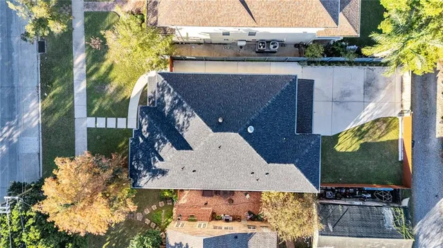 $899,000 | 7045 West End Boulevard, New Orleans, LA 70124