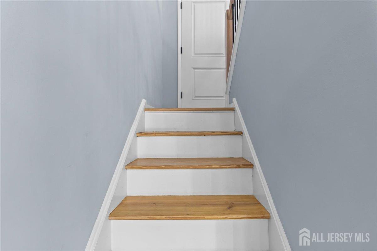 104 Maple Place Keyport, NJ 07735 - Photo 29 of 67