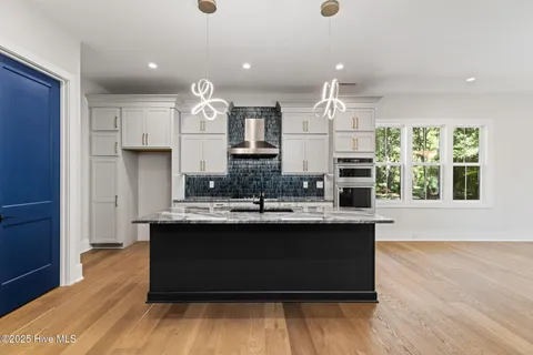 $850,000 | 613 Riverwood Drive Southeast, Bolivia, NC 28422