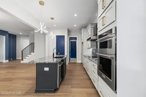 $850,000 | 613 Riverwood Drive Southeast, Bolivia, NC 28422