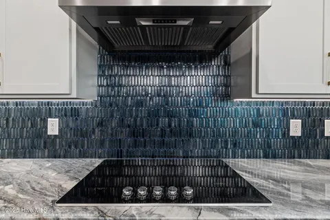 $850,000 | 613 Riverwood Drive Southeast, Bolivia, NC 28422