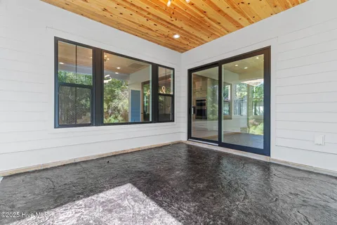 $850,000 | 613 Riverwood Drive Southeast, Bolivia, NC 28422