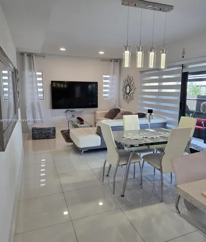 $3,800 | 249 Northwest 12th Court, Florida City, FL 33034