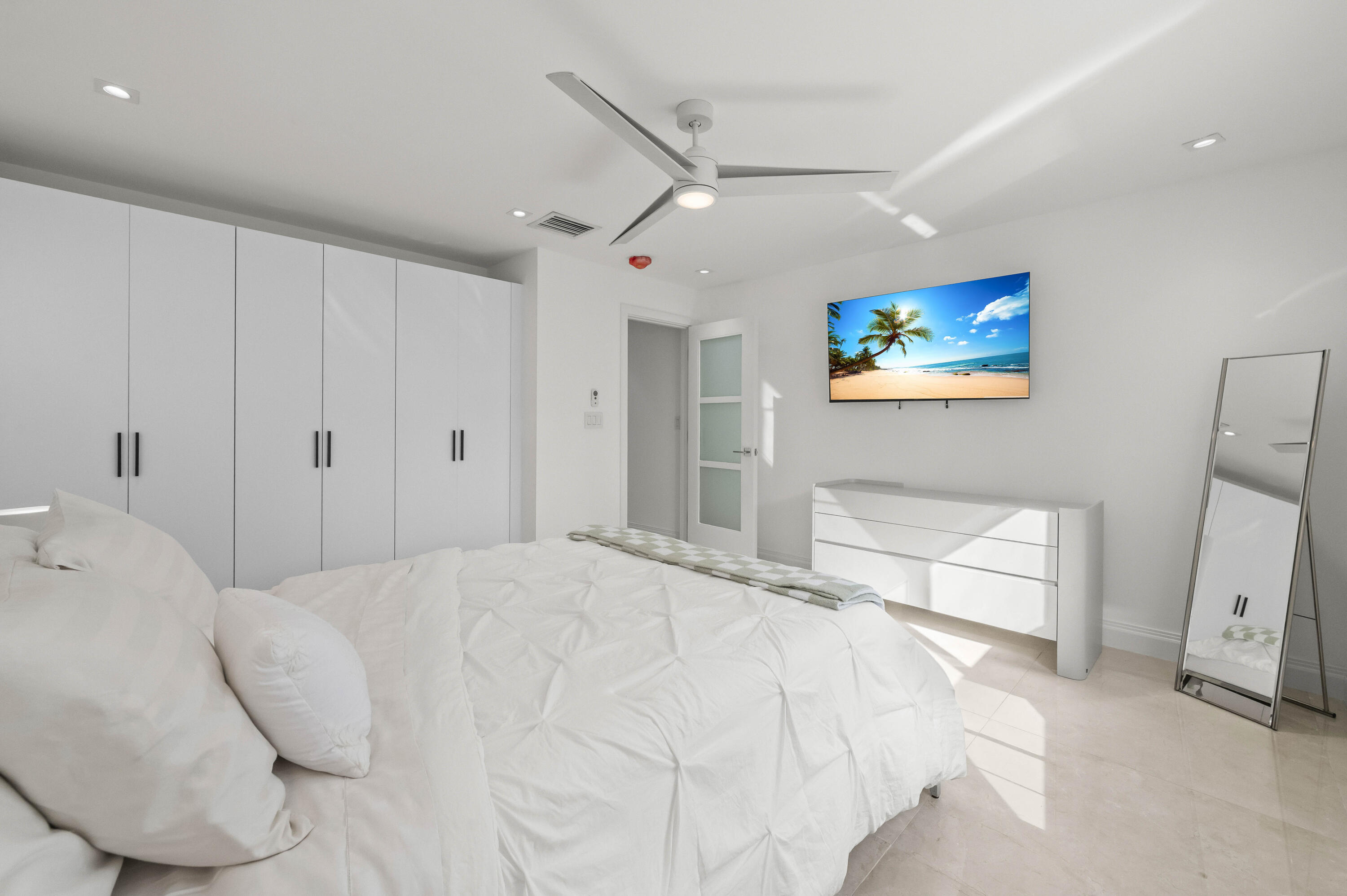 838 West Palmetto Park Road Boca Raton, FL 33486 - Photo 28 of 40 2nd Bedroom