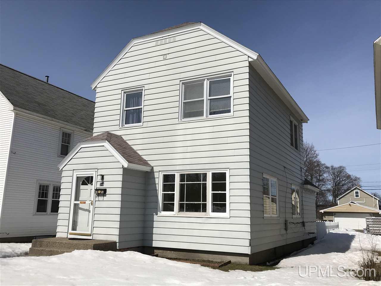 310 South 2nd Street Escanaba, MI 49829 - Photo 2 of 20