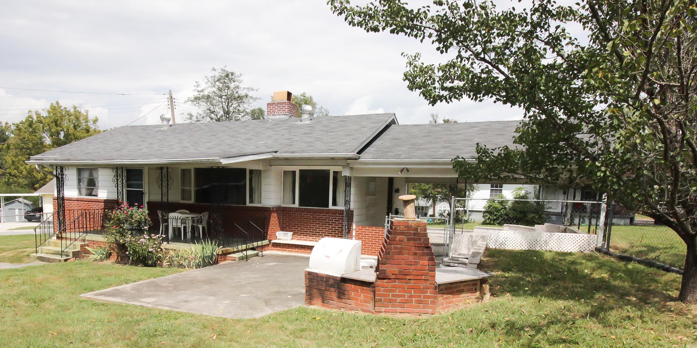 105 Viola Road Oak Ridge, TN 37830 - Photo 5 of 9 IMG_5955
