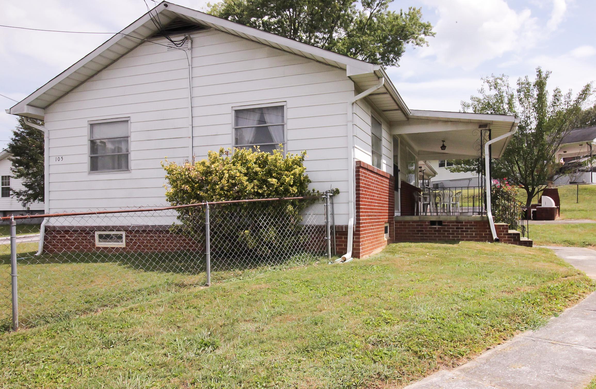 105 Viola Road Oak Ridge, TN 37830 - Photo 7 of 9 IMG_5959