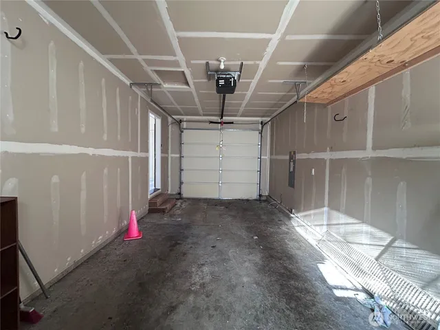 $3,650 | 2541 Northeast Jewell Lane, Issaquah, WA 98029