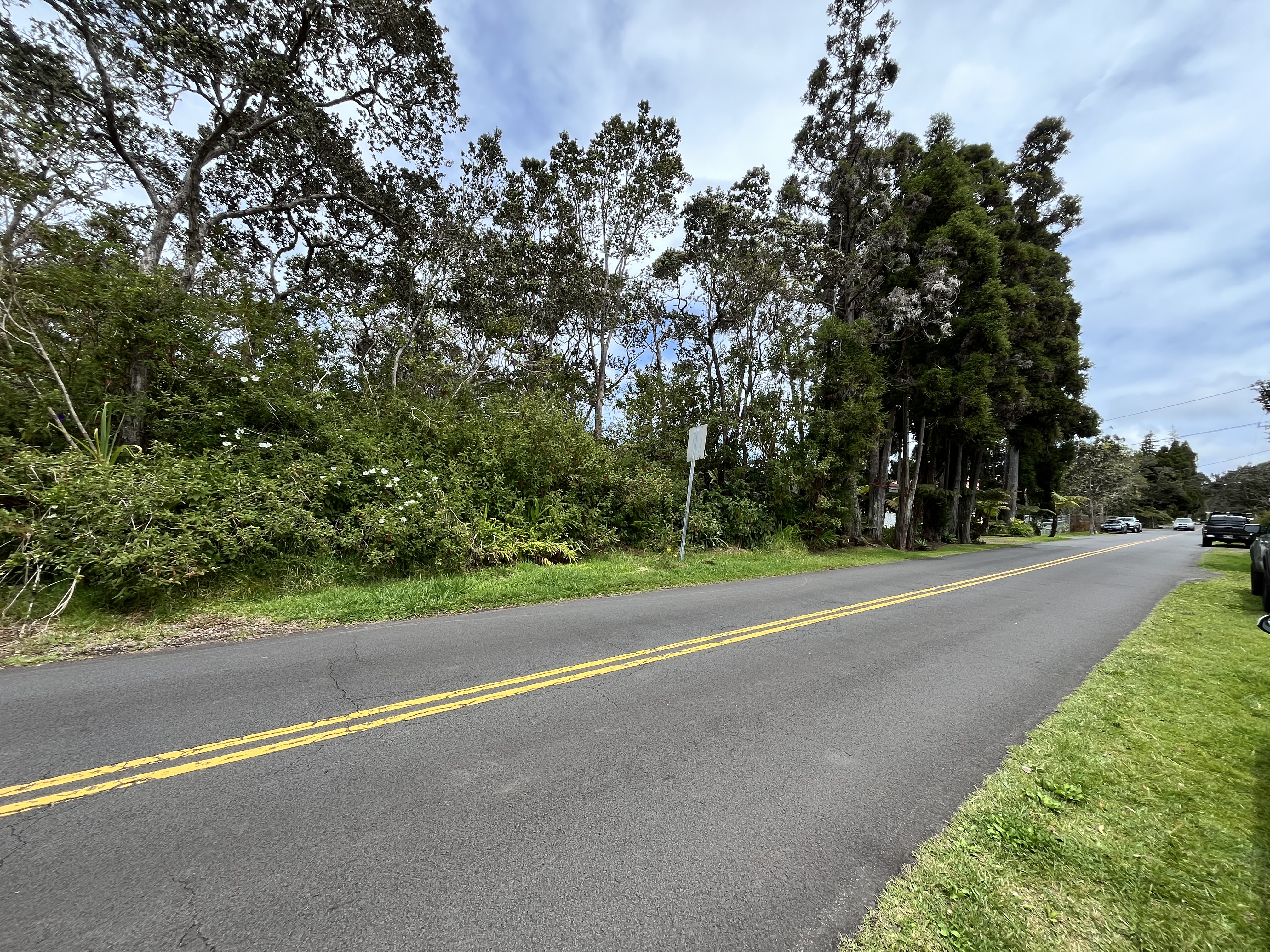 4 Haunani Road Volcano, HI 96785 - Photo 5 of 7 a view of a street