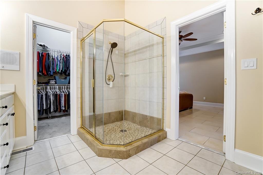 7072 Regatta Court Tega Cay, SC 29708 - Photo 15 of 32