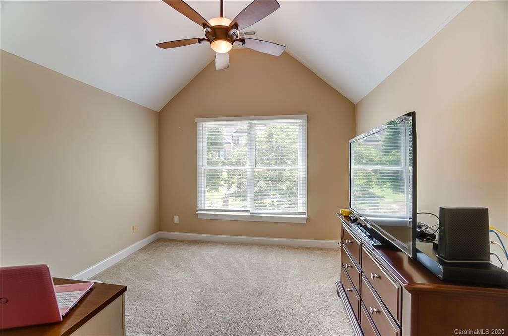 7072 Regatta Court Tega Cay, SC 29708 - Photo 16 of 32
