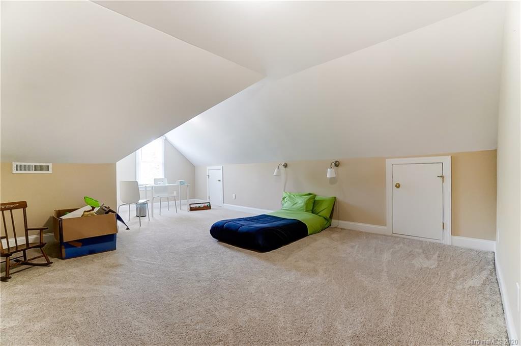 7072 Regatta Court Tega Cay, SC 29708 - Photo 20 of 32