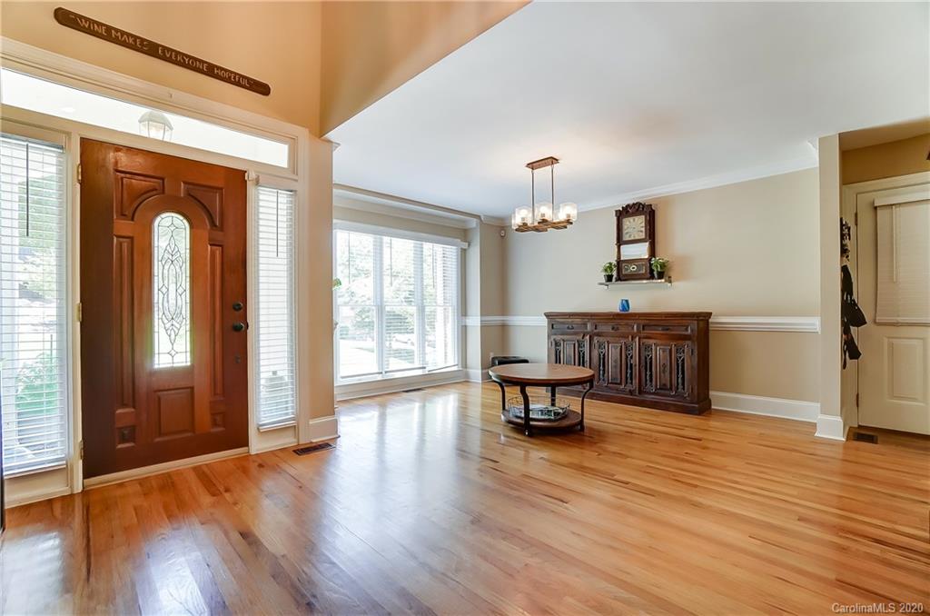 7072 Regatta Court Tega Cay, SC 29708 - Photo 3 of 32