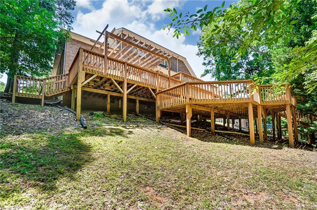 7072 Regatta Court Tega Cay, SC 29708 - Photo 22 of 32